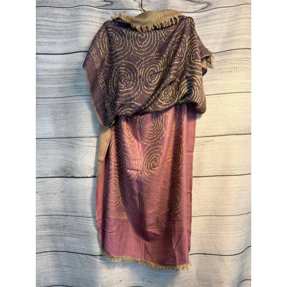 Pretty Persuasions Boho Style Wrap Scarf With Gold Swirl Pattern & Frayed Edges - Picture 3 of 8